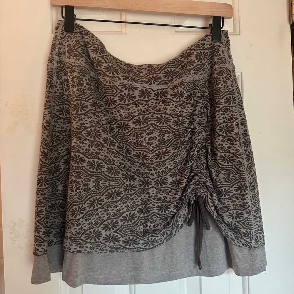 Patterned Athleta Skirt